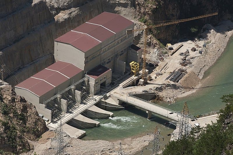 Akköy II HEPP powerhouse and tailrace during construction